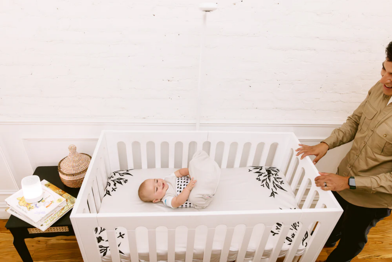 Can twins sleep in the same crib?